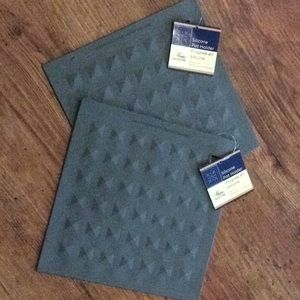New 2 gray silicone trivets pot holders 7” by 7”